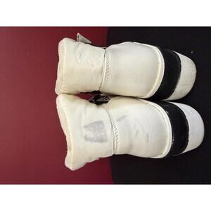Juicy Couture Veronica White Black Size 8